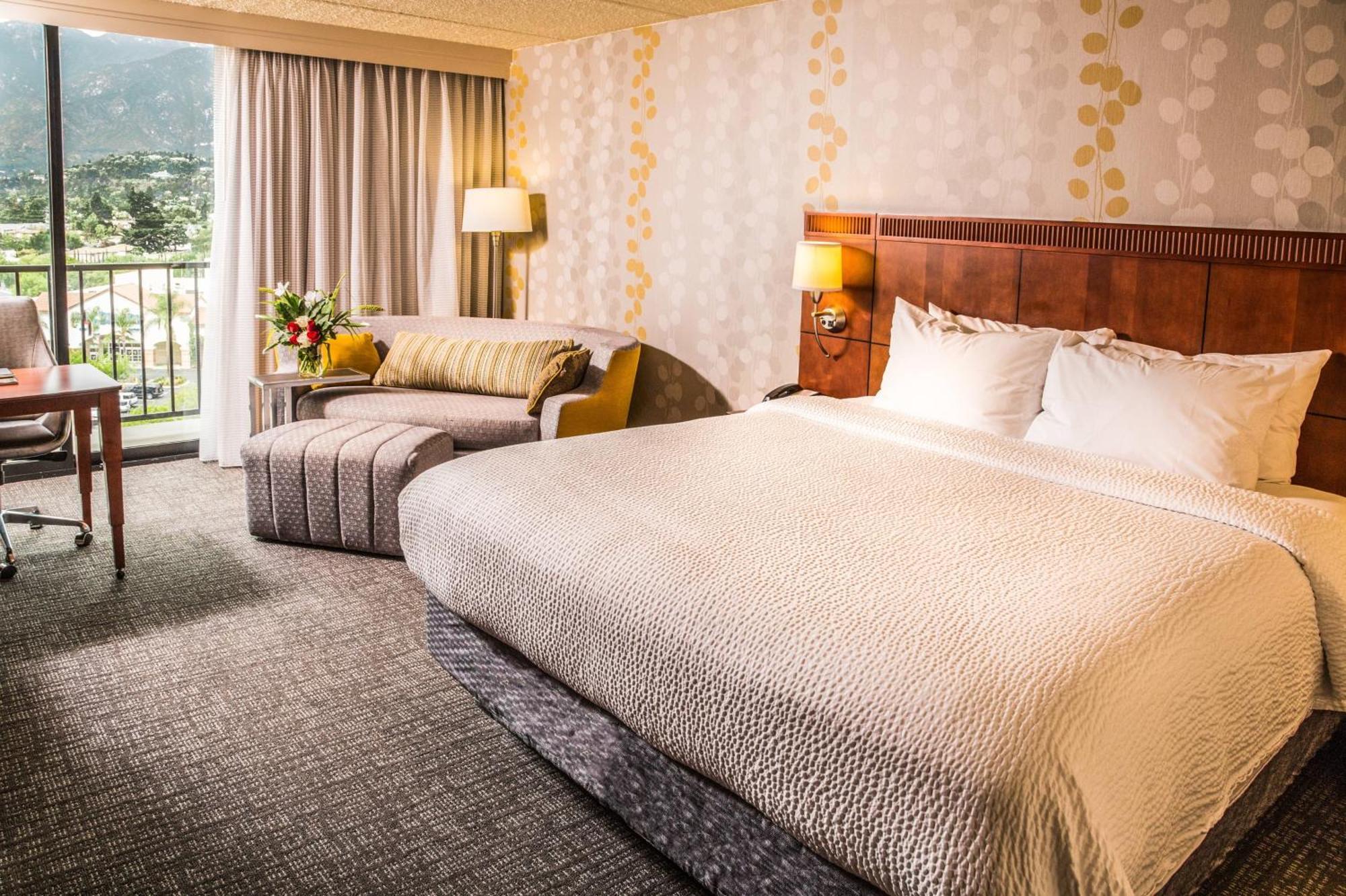 Courtyard By Marriott Los Angeles Pasadena/Monrovia Exterior foto