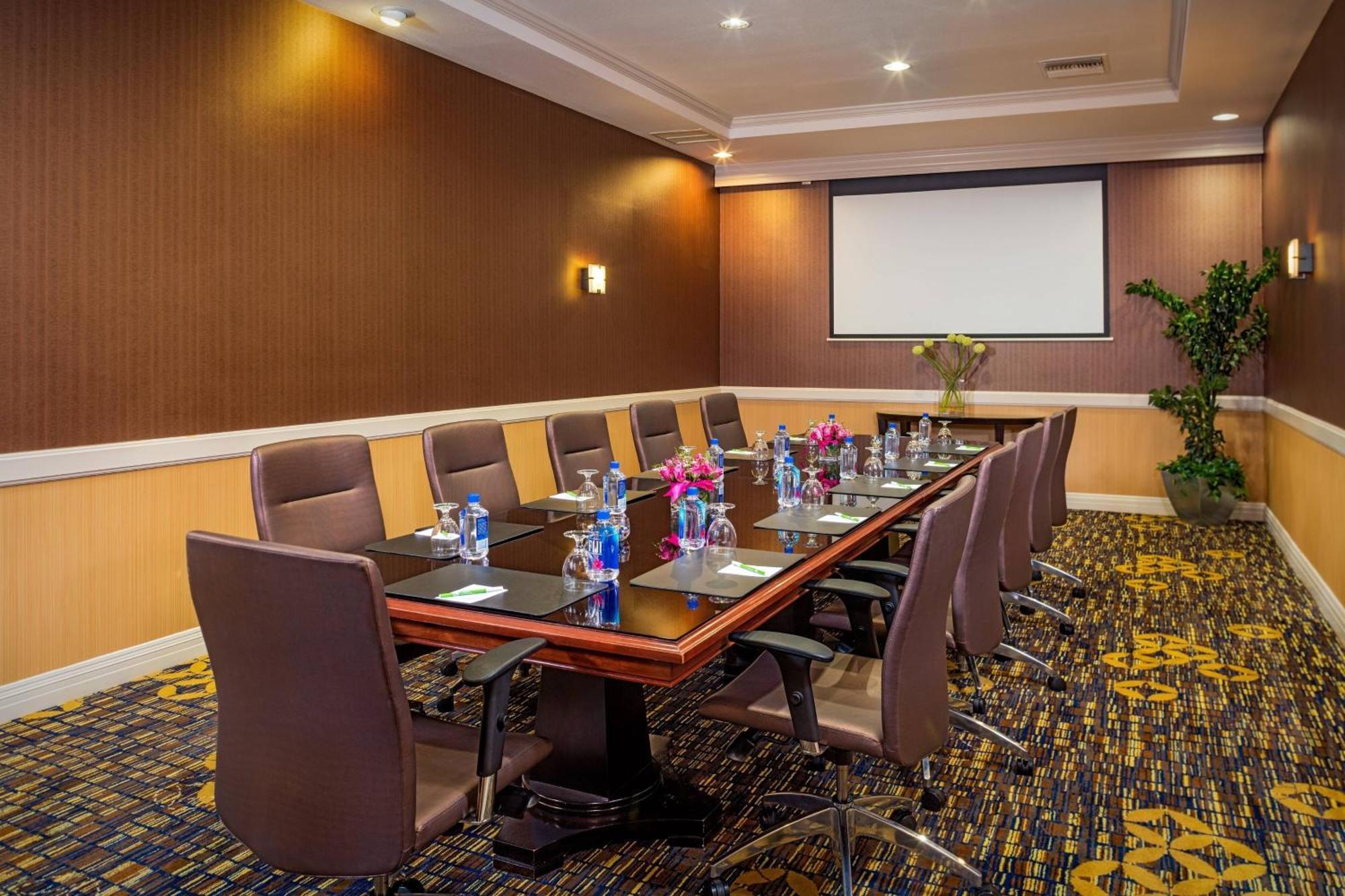 Courtyard By Marriott Los Angeles Pasadena/Monrovia Exterior foto