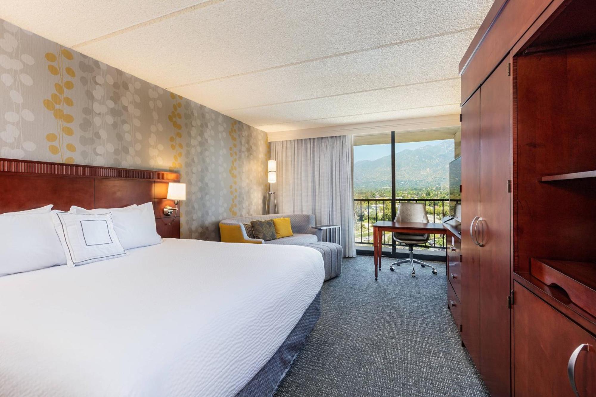 Courtyard By Marriott Los Angeles Pasadena/Monrovia Exterior foto